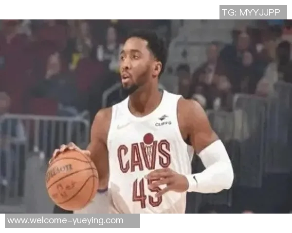 米切尔全场发威22投11中8罚全中砍下35分7篮板9助攻助球队大胜第三节独得20分